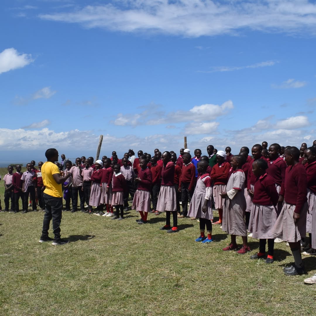 yesterday, the 18th of may 2022, the tach team visited two schools, lachuta primary school and r (1)
